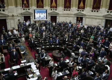 Golpe del gobierno: el Senado aprobó la reforma laboral y el oficialismo coronó las sesiones extraordinarias